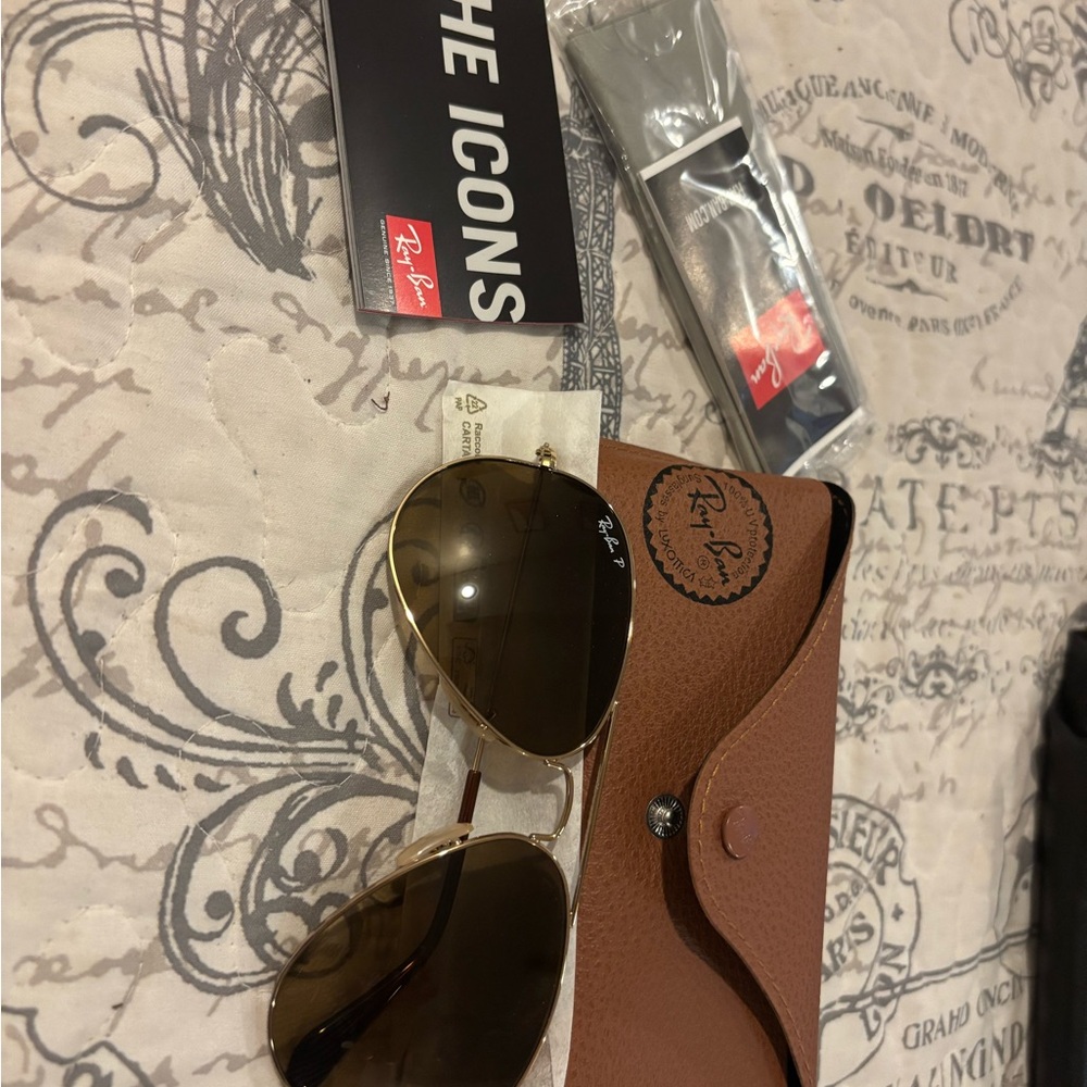 Ray-Ban Gold Aviator Sunglasses with Brown Case